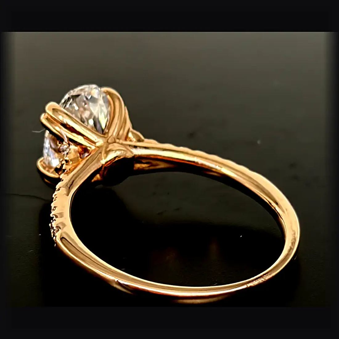 Anel Solitário Oval 2,58 ct